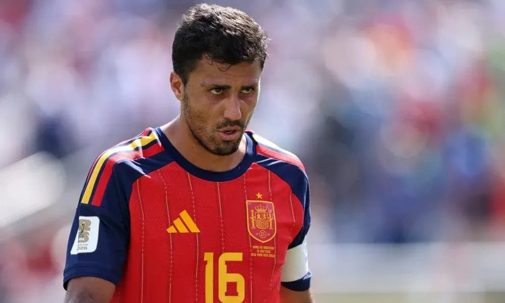 Jugador con camiseta de España en partido