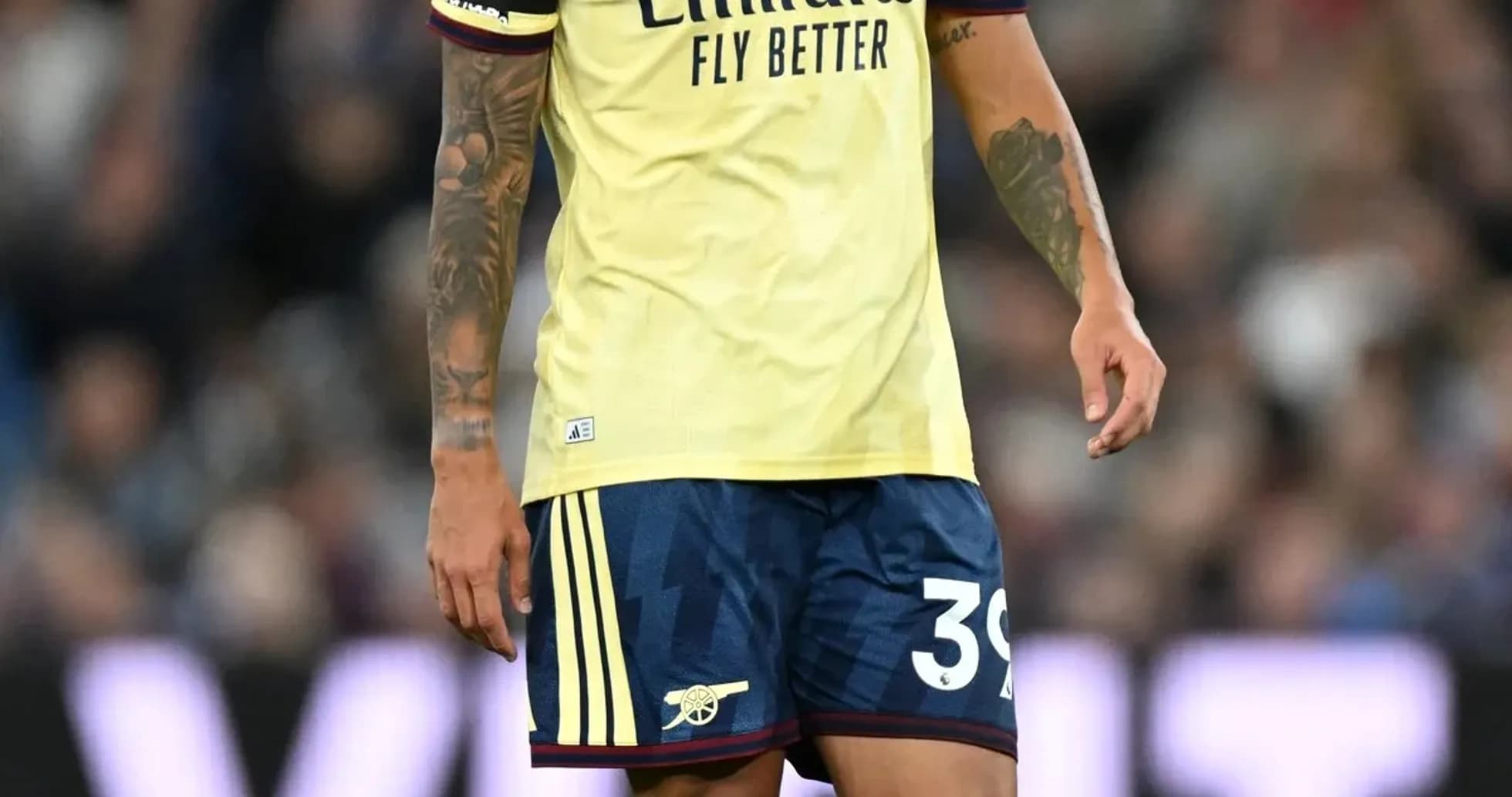Jugador de Arsenal en el campo durante partido