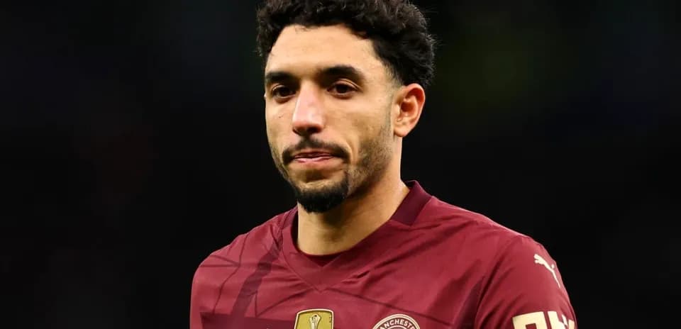 Jugador de Manchester City en camiseta de juego