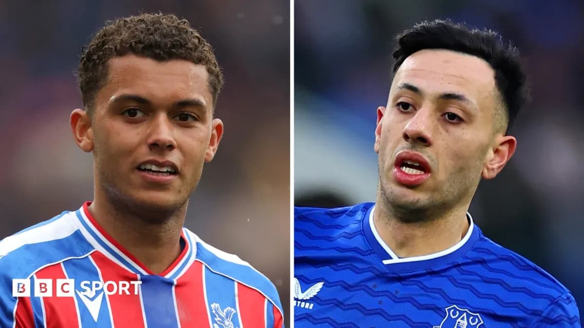 Jugadores de Crystal Palace y Everton en acción
