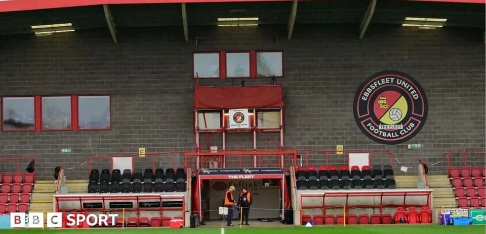 Tribuna del estadio de Ebbsfleet United FC