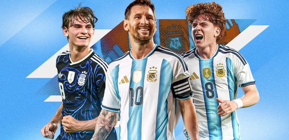 Jugadores de Argentina celebrando en fondo azul