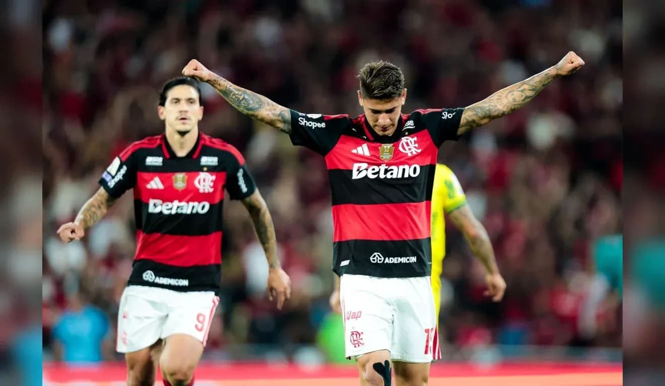 Jugadores de Flamengo celebrando un gol