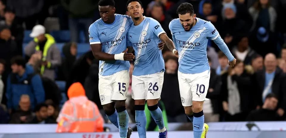 Jugadores del Manchester City celebrando un gol