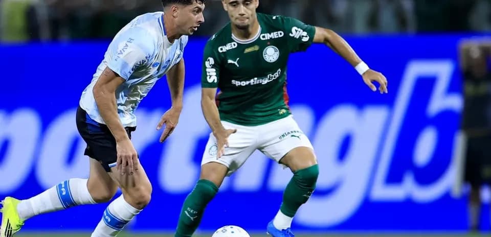 Jugador de Gremio y Palmeiras en acción