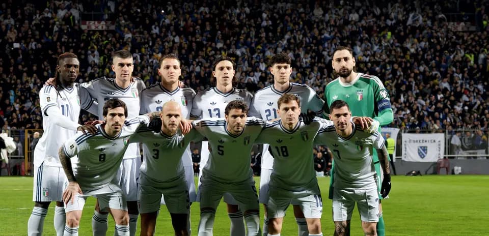 Equipo de Italia posando antes del partido