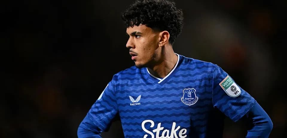 Jugador de Everton en acción durante el partido