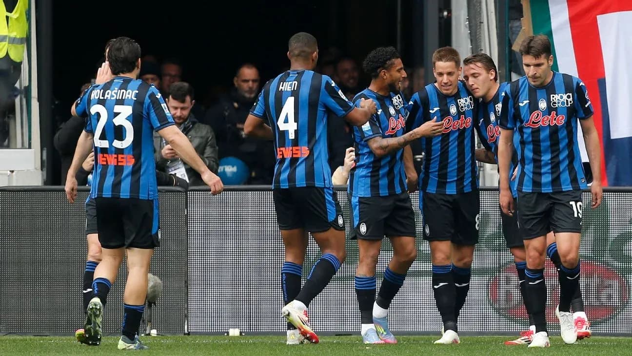 Jugadores de Atalanta celebrando un gol