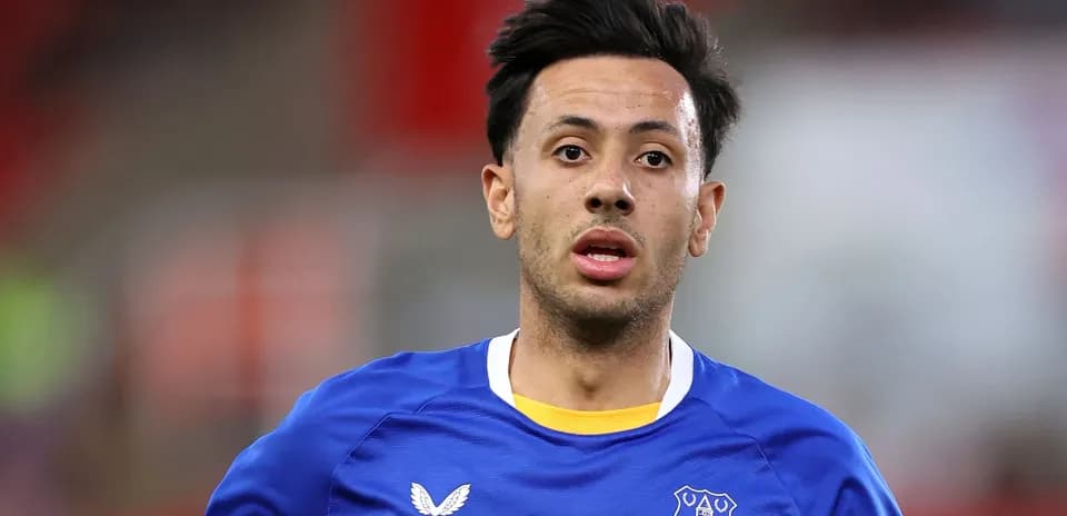 Jugador de Everton en acción durante un partido