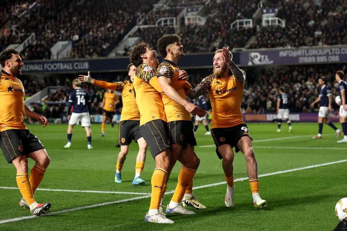 Jugadores del Wolverhampton celebrando un gol