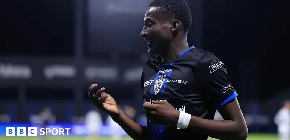 Jugador celebrando después de anotar un gol