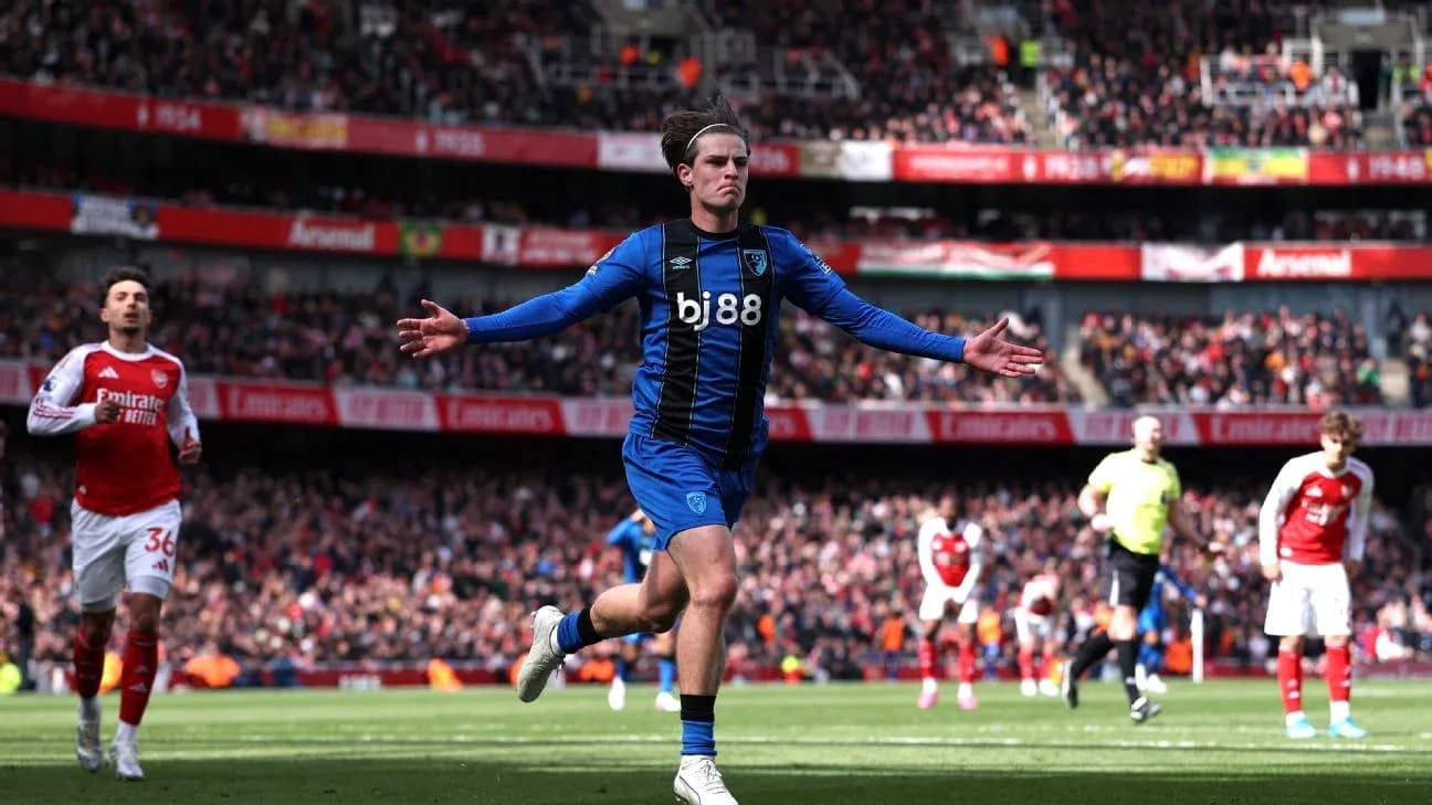 Jugador de Bournemouth celebrando un gol en el estadio