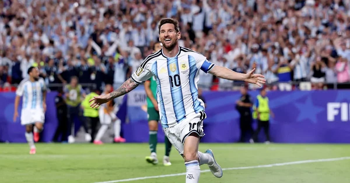 Jugador argentino celebrando un gol en el partido