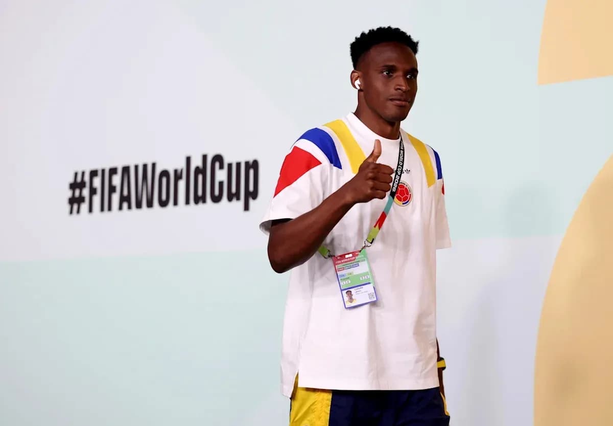 Jugador mostrando el pulgar arriba en el Mundial