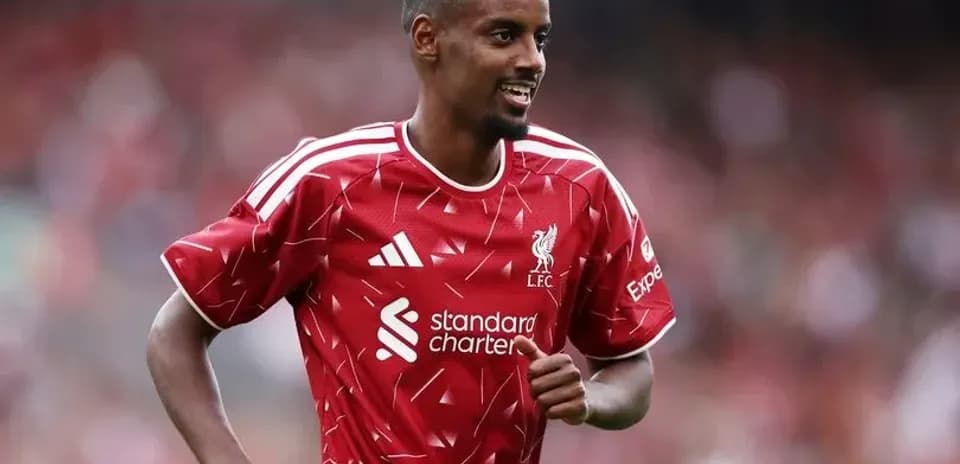 Jugador de Liverpool sonriendo durante un partido