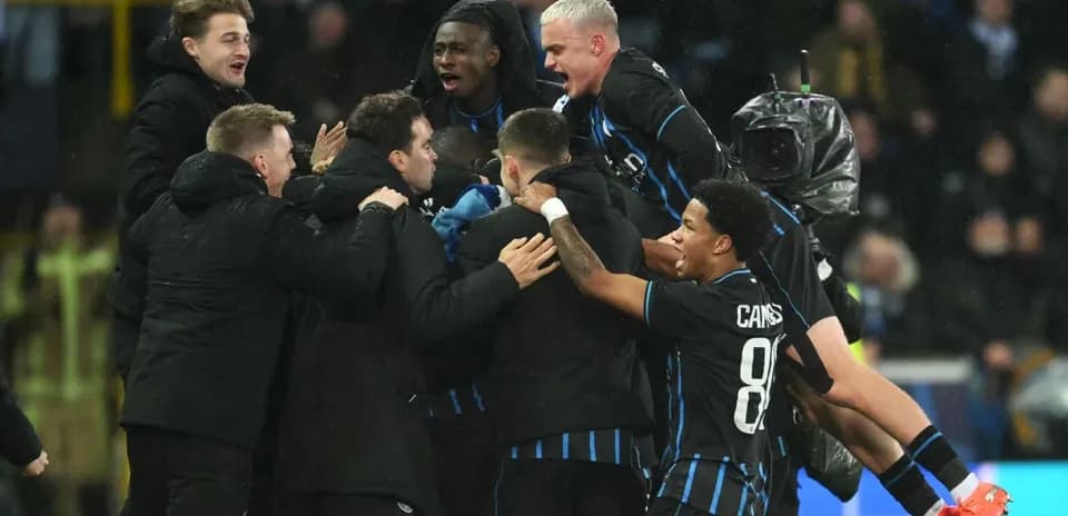 Jugadores de Club Brugge celebrando un gol