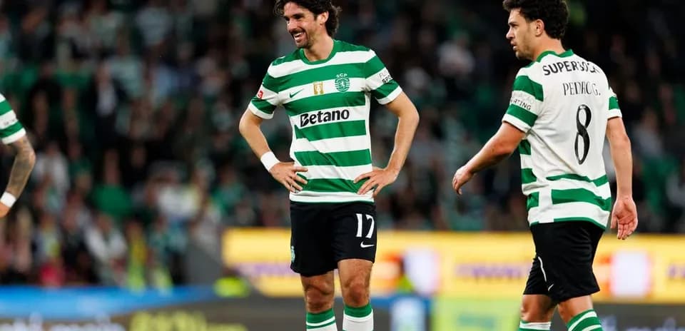 Jugadores de Sporting CP en el campo de juego