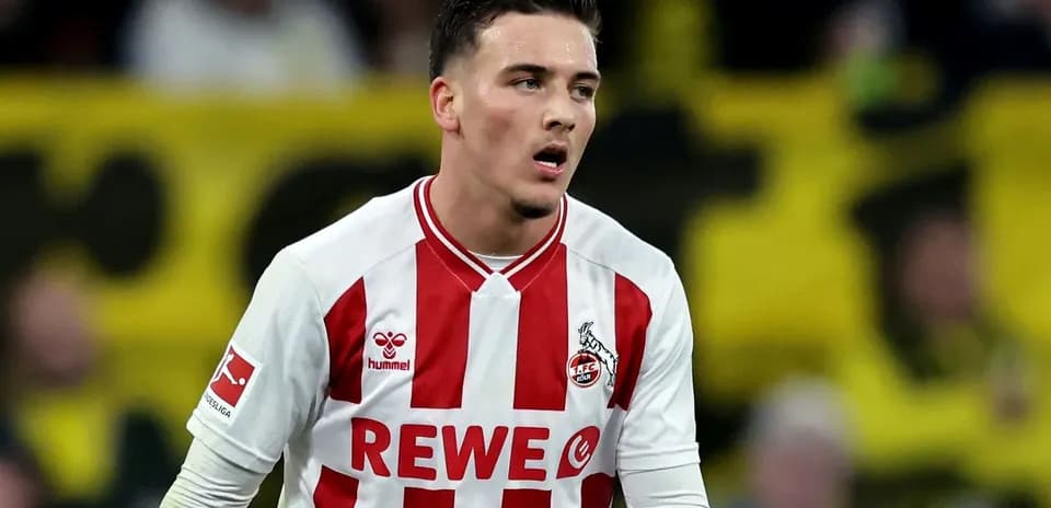 Jugador de FC Köln en acción durante un partido