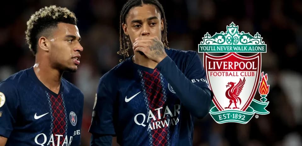 Jugadores de PSG durante un partido de fútbol