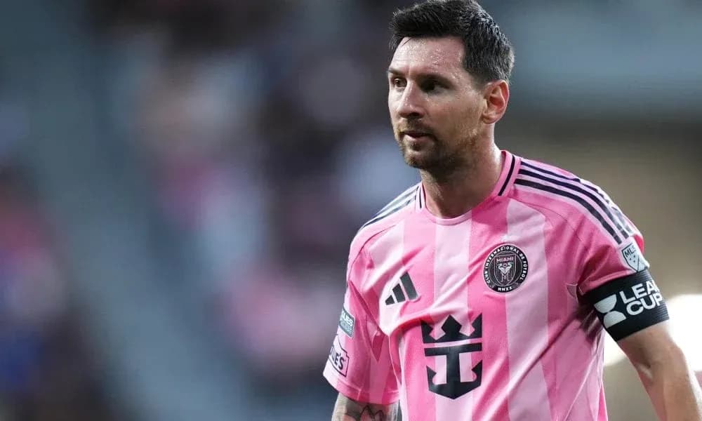 Lionel Messi en uniforme de Inter Miami durante partido