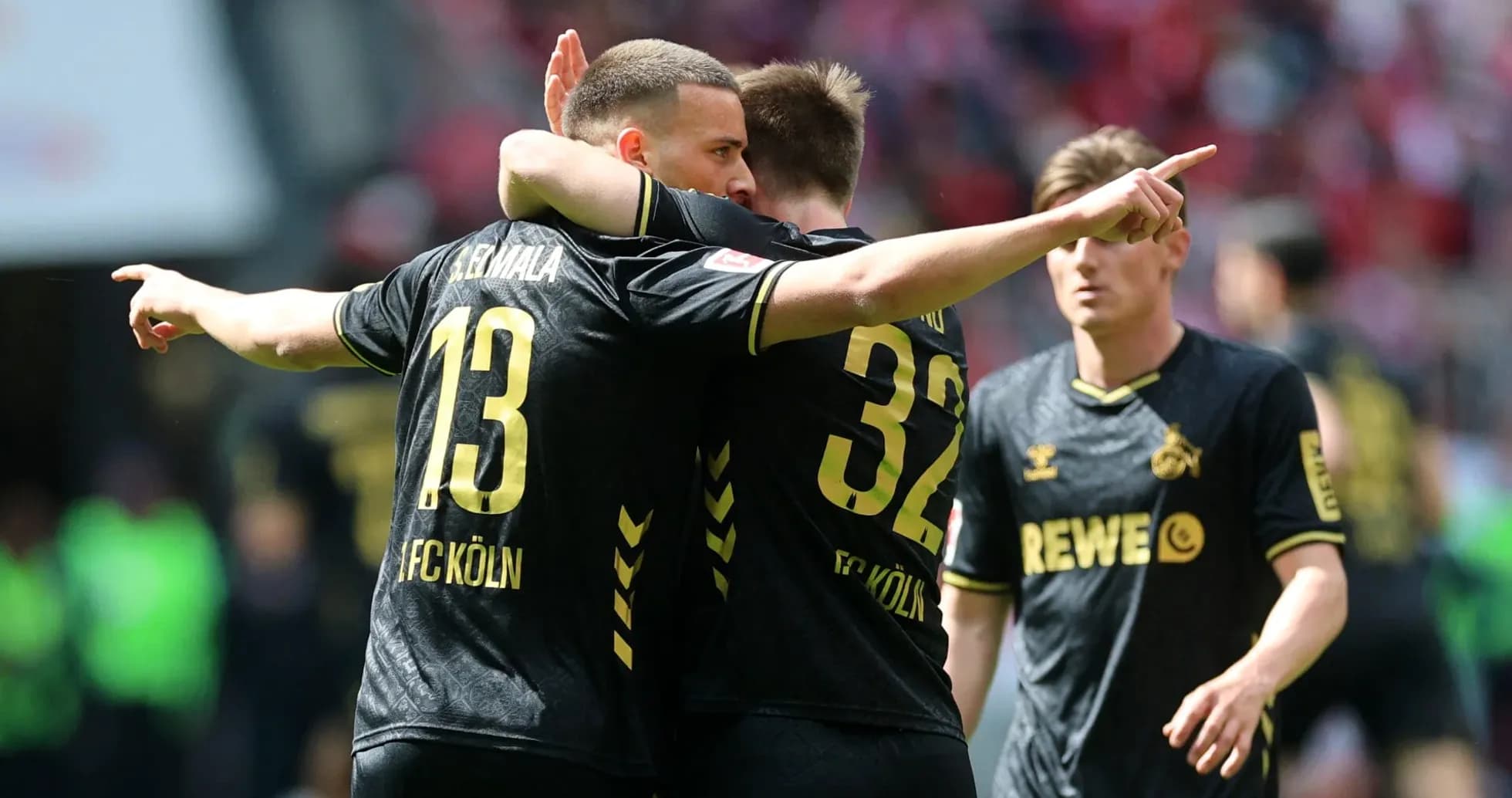 Jugadores del FC Köln celebrando un gol