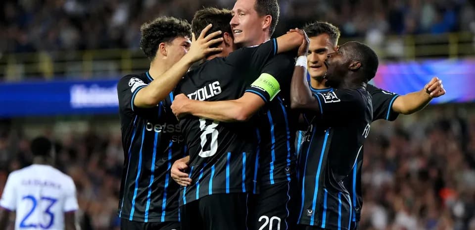 Jugadores de Club Brugge celebrando un gol