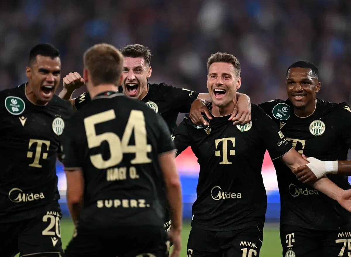 Jugadores de Ferencvarosi celebrando un gol