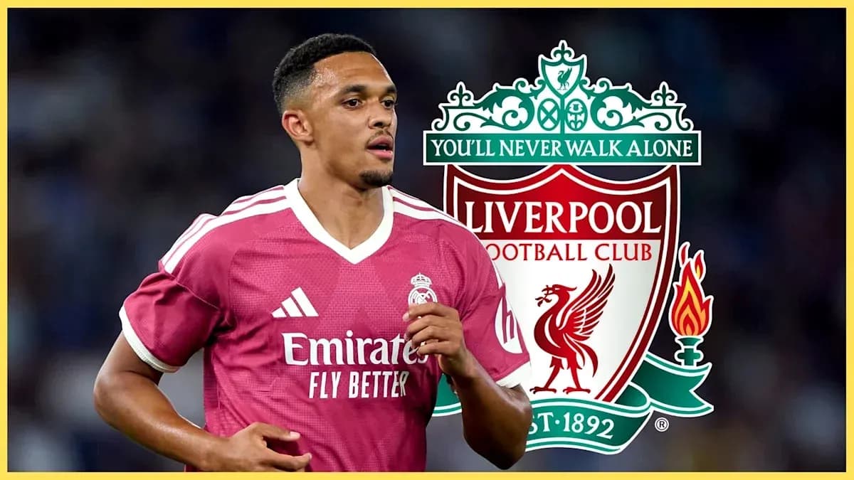 Jugador de fútbol en uniforme con logo de Liverpool