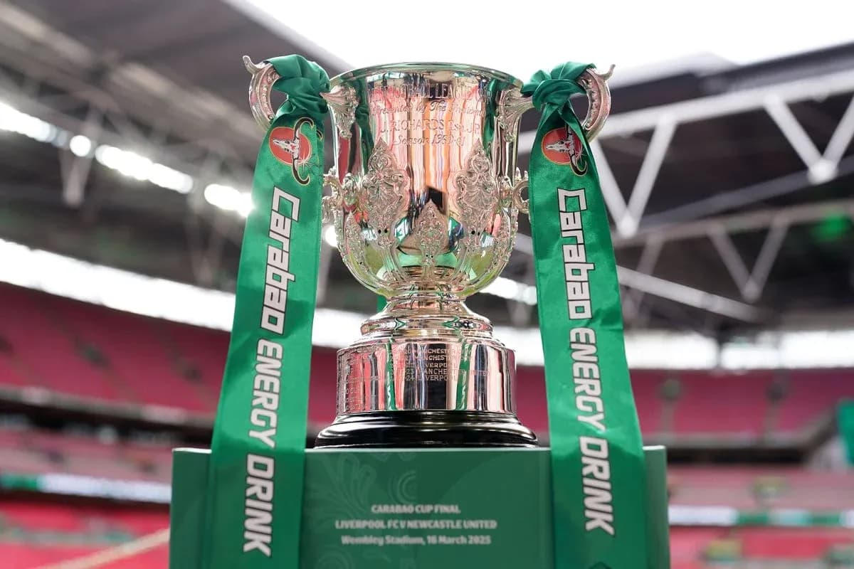 Trofeo de la Carabao Cup en Wembley Stadium