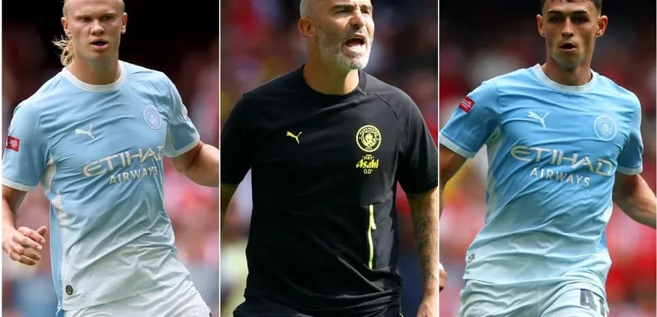 Jugadores de Manchester City en partido de fútbol