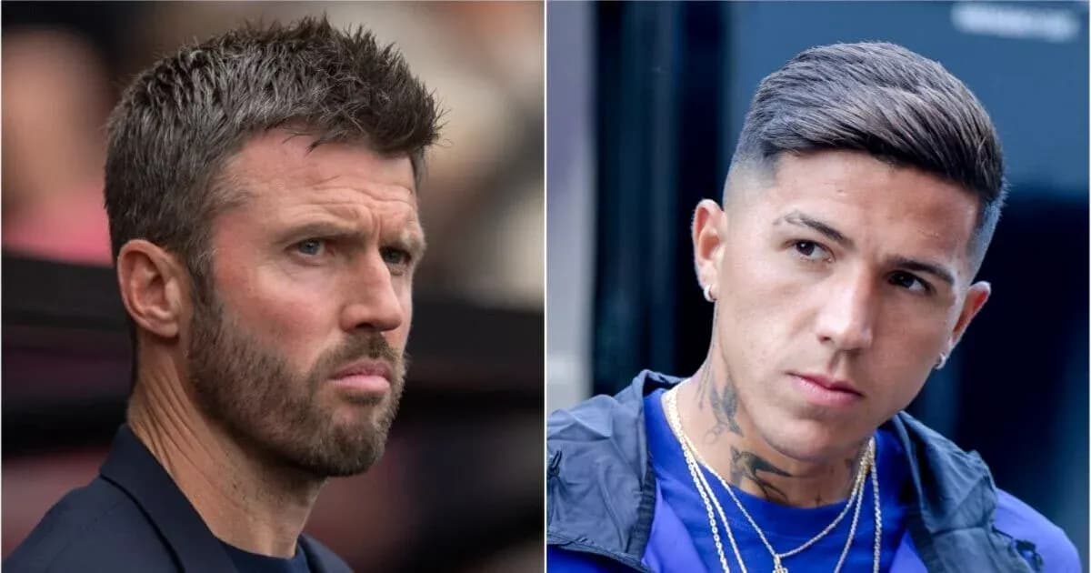 Dos hombres posando, uno con barba y otro con tatuajes