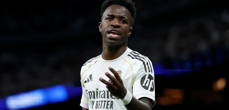 Vinícius Jr. gesticulando durante un partido de fútbol