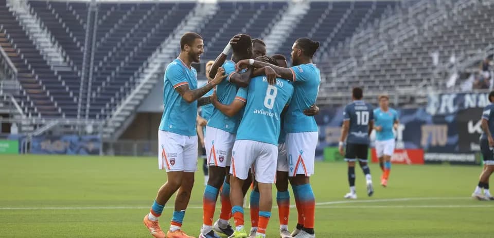Celebración de gol de Miami FC en el partido