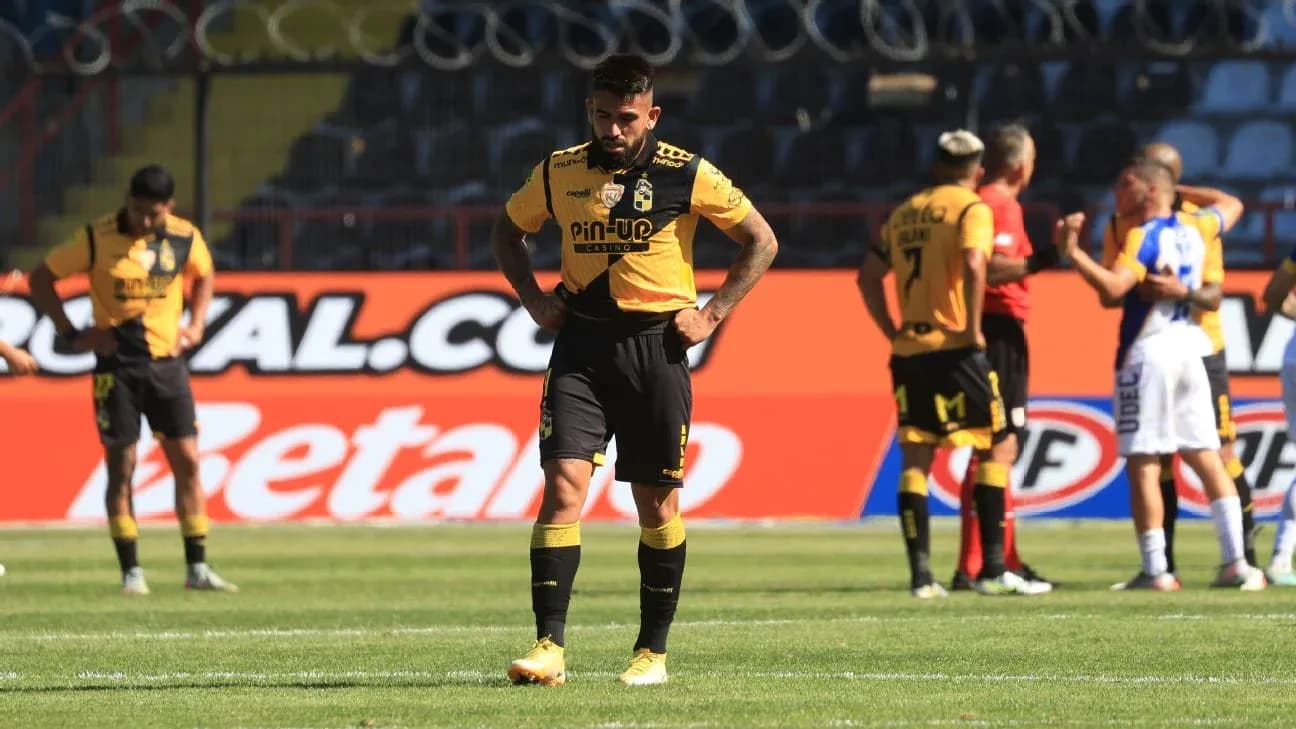 Jugadores de Coquimbo Unido en partido contra U. de Concepción