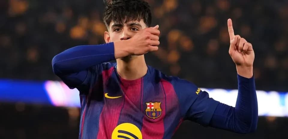 Jugador de Barcelona celebrando un gol en el campo