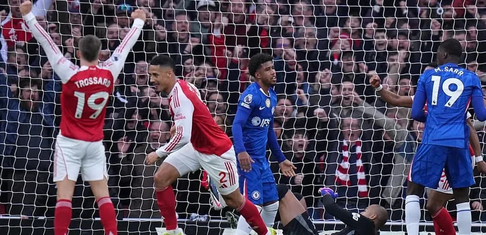 Celebración de Arsenal tras un gol contra Chelsea
