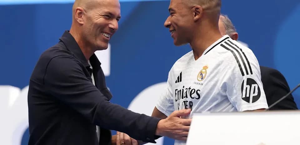 Zinedine Zidane y Kylian Mbappé en presentación