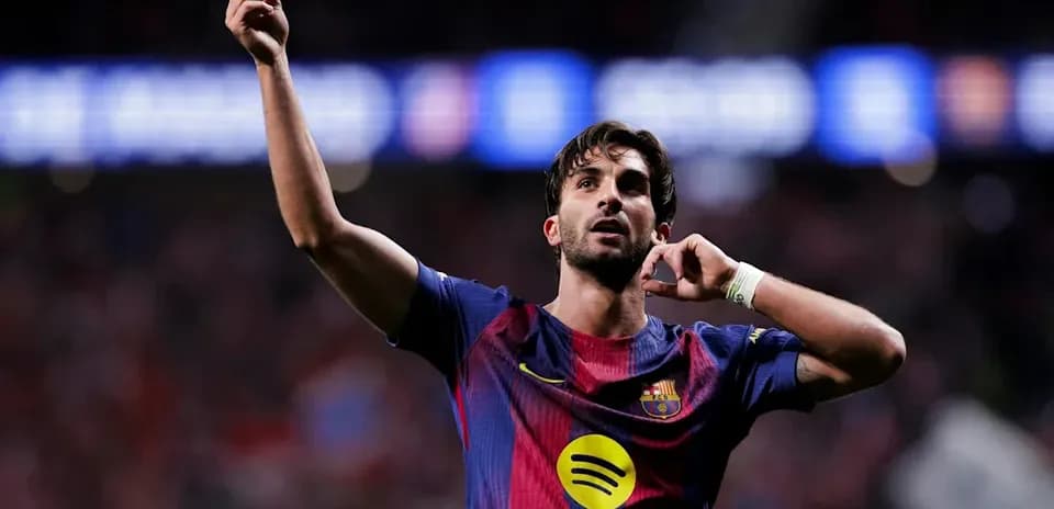 Jugador del Barcelona celebrando un gol en el campo