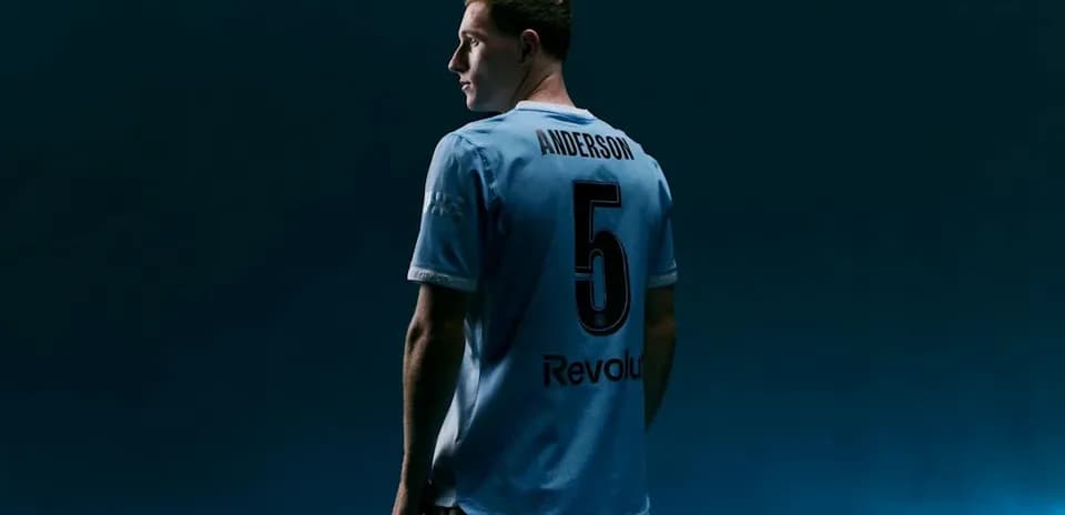 Jugador con camiseta número 5 de Anderson