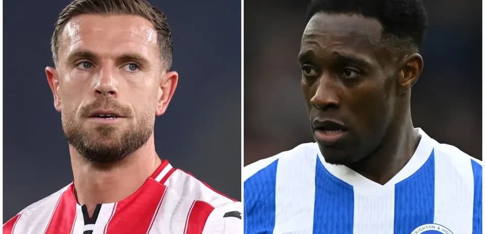 Dos jugadores en retratos de acción en campo