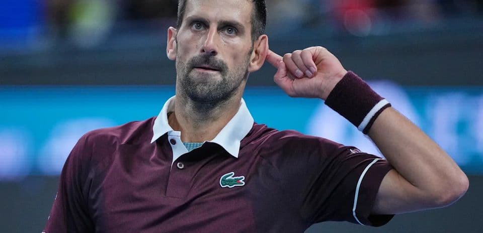 Djokovic conquista su séptimo título en el China Open tras la retirada de De Minaur por lesión
