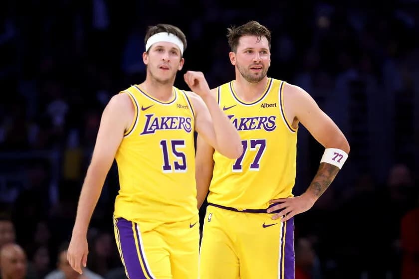 Luka Doncic y Austin Reaves demuestran su conexión en victoria de pretemporada de los Lakers