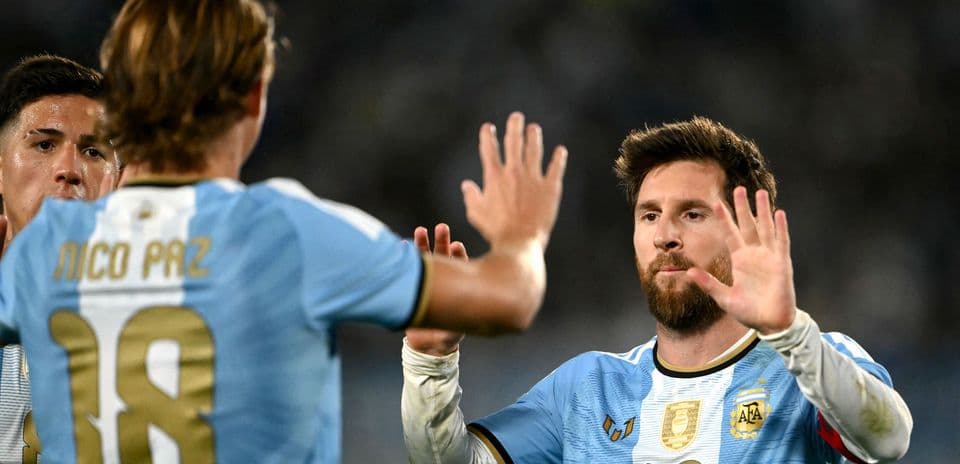 Nico Paz, el posible heredero de la emblemática camiseta número 10 de Argentina tras Messi