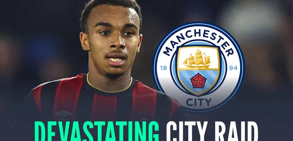 Jugador de Bournemouth con logo de Manchester City Jugador de Bournemouth con logo de Manchester City