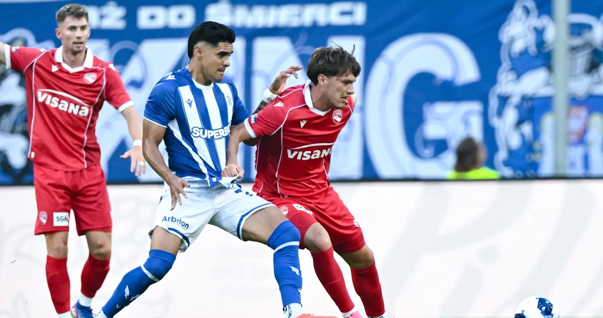 Lech Poznan contra FC Thun en el partido Lech Poznan contra FC Thun en el partido