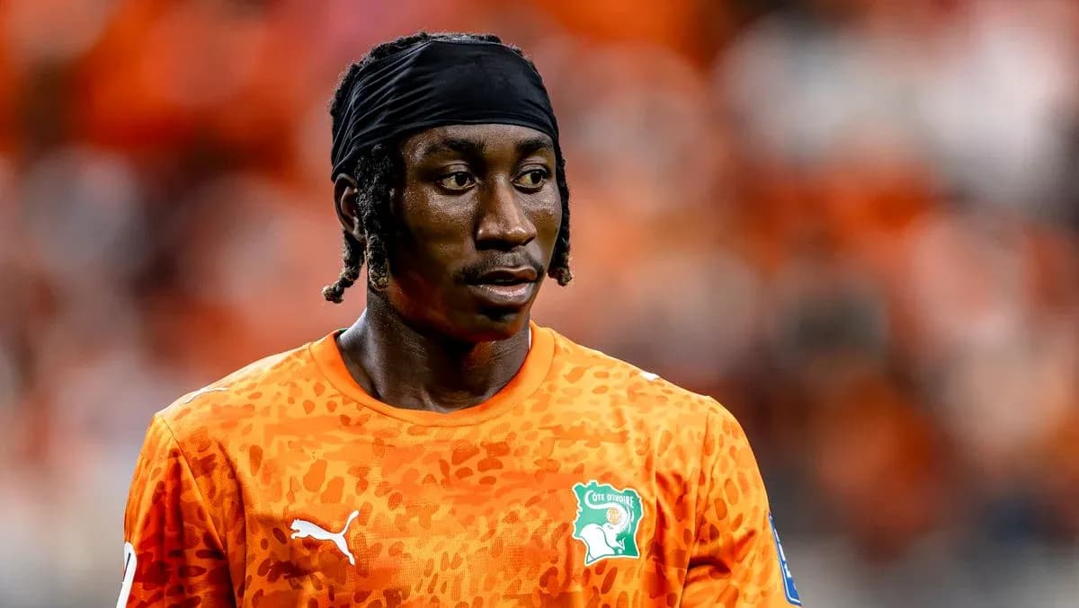 Jugador con camiseta naranja durante un partido Jugador con camiseta naranja durante un partido