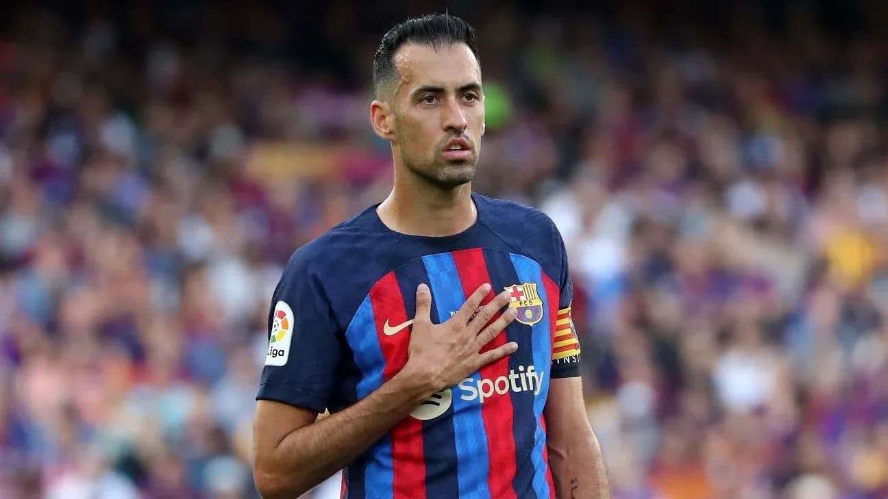 Jugador de FC Barcelona en el campo durante partido Jugador de FC Barcelona en el campo durante partido