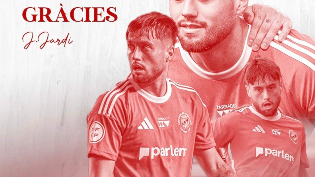 Jugadores de fútbol en camiseta roja de Tarragon Jugadores de fútbol en camiseta roja de Tarragon