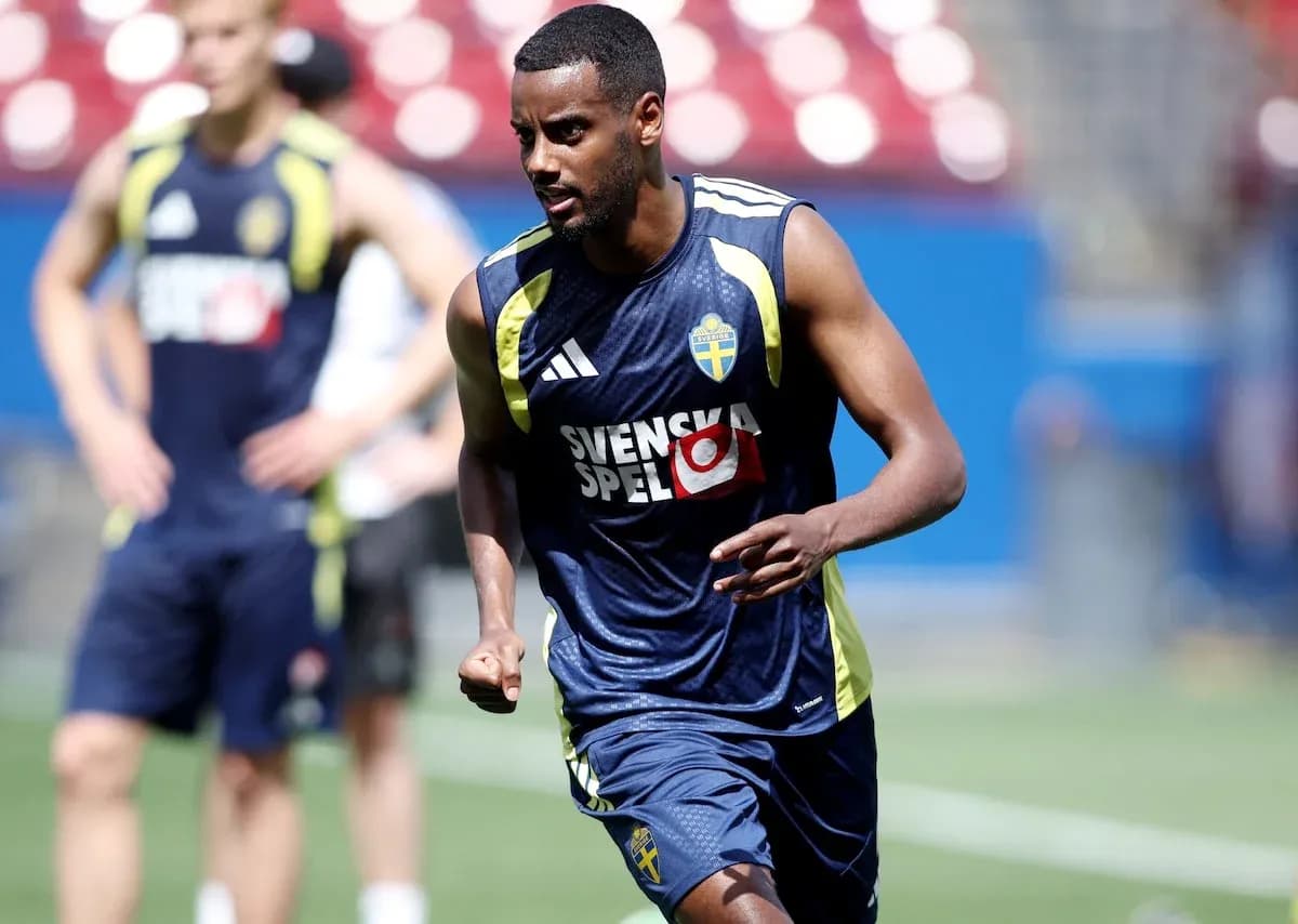 Jugador sueco entrenando antes del partido Jugador sueco entrenando antes del partido