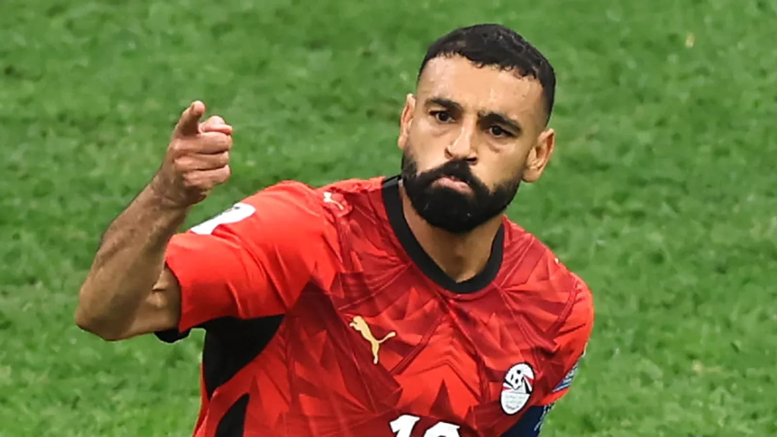 Jugador de Egipto señalando durante el partido Jugador de Egipto señalando durante el partido
